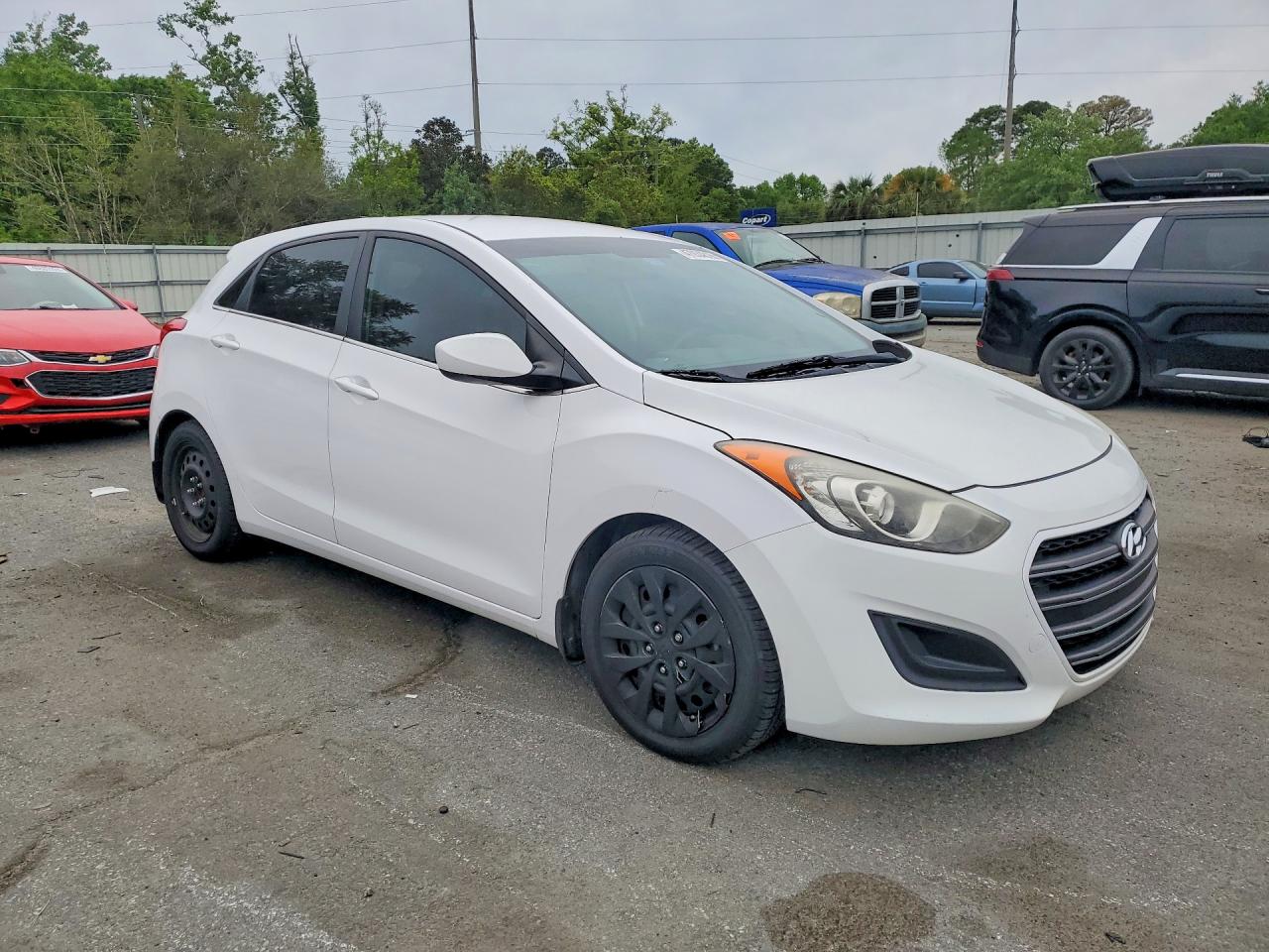 2016 HYUNDAI ELANTRA GT BASE photo 7