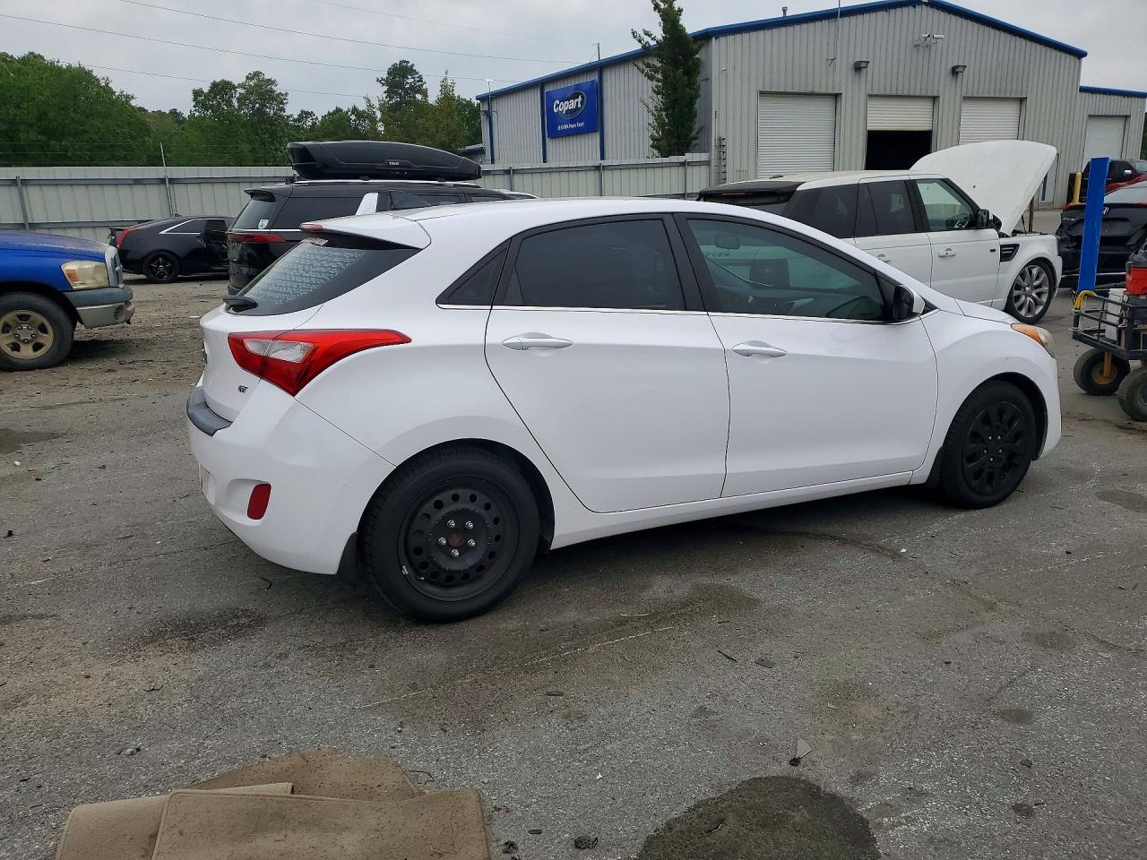 2016 HYUNDAI ELANTRA GT BASE photo 5
