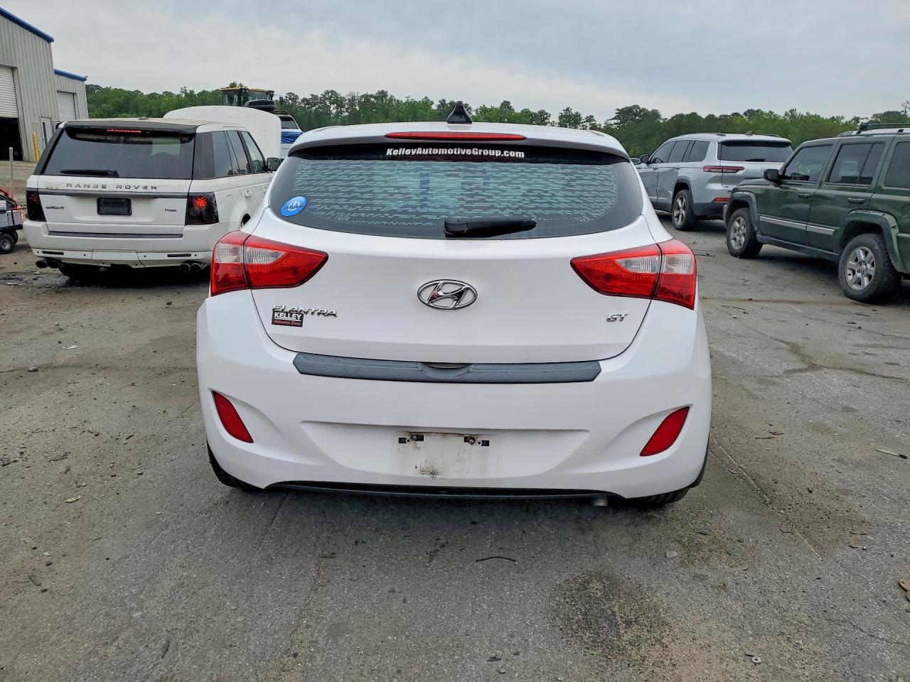 2016 HYUNDAI ELANTRA GT BASE photo 11