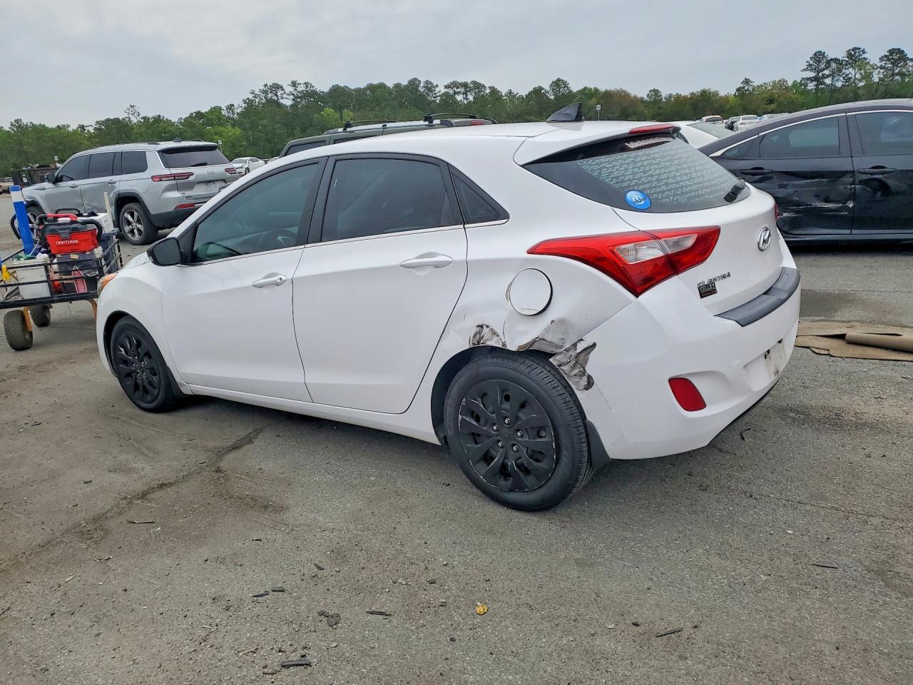 2016 HYUNDAI ELANTRA GT BASE photo 3