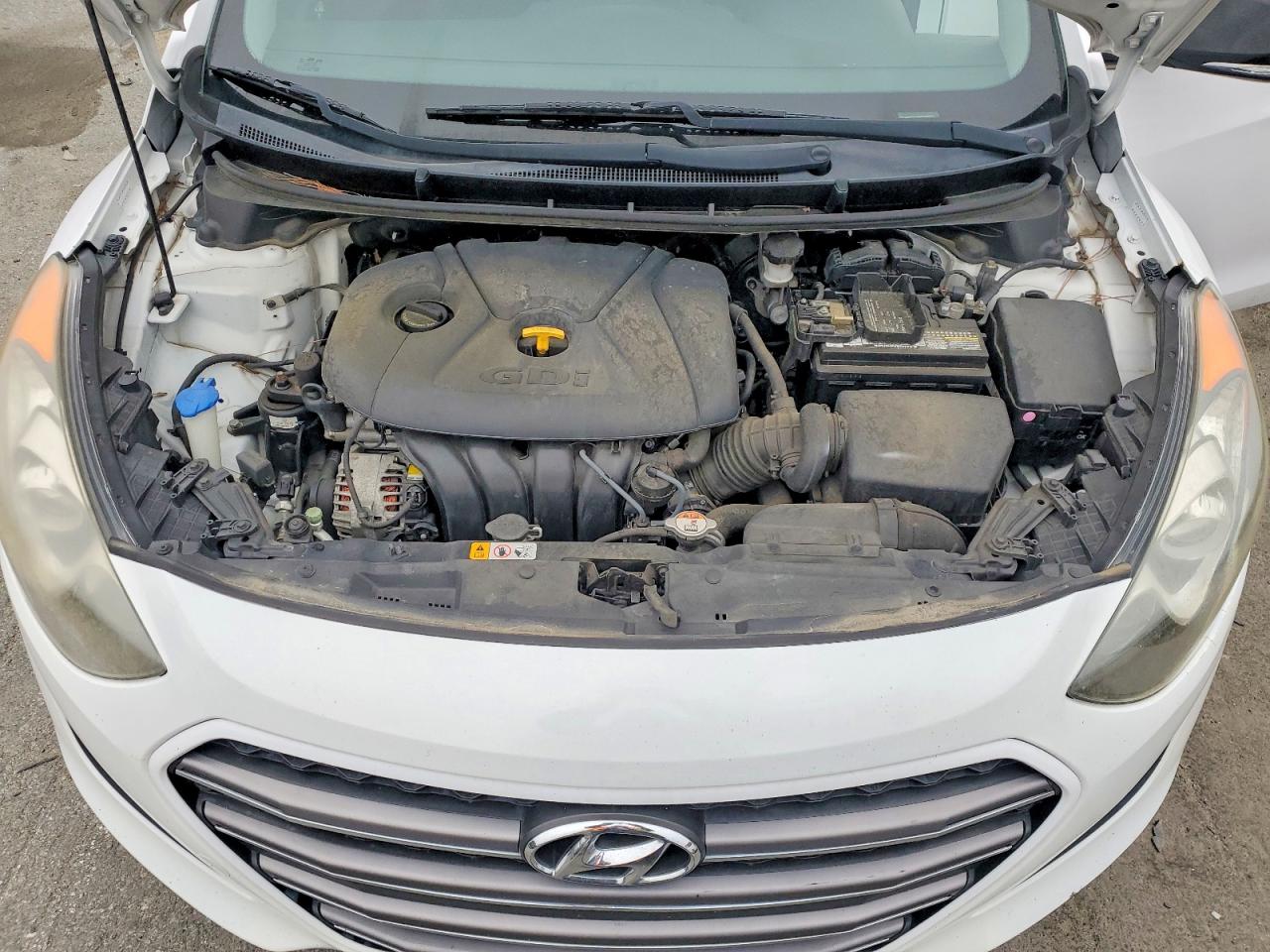 2016 HYUNDAI ELANTRA GT BASE photo 21