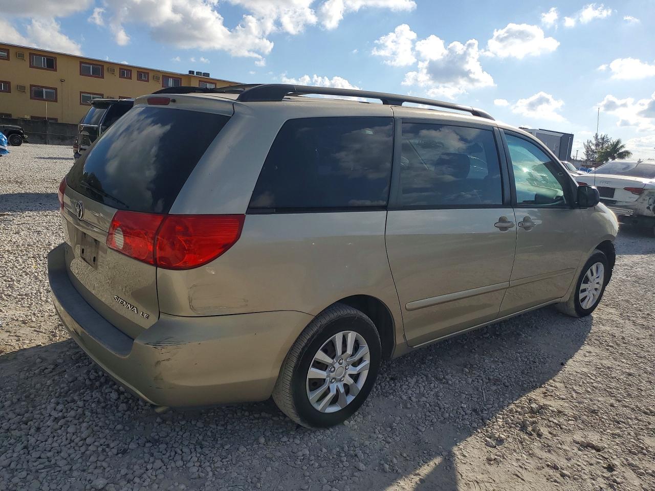 2007 TOYOTA SIENNA LE 7-PASSENGER photo 5