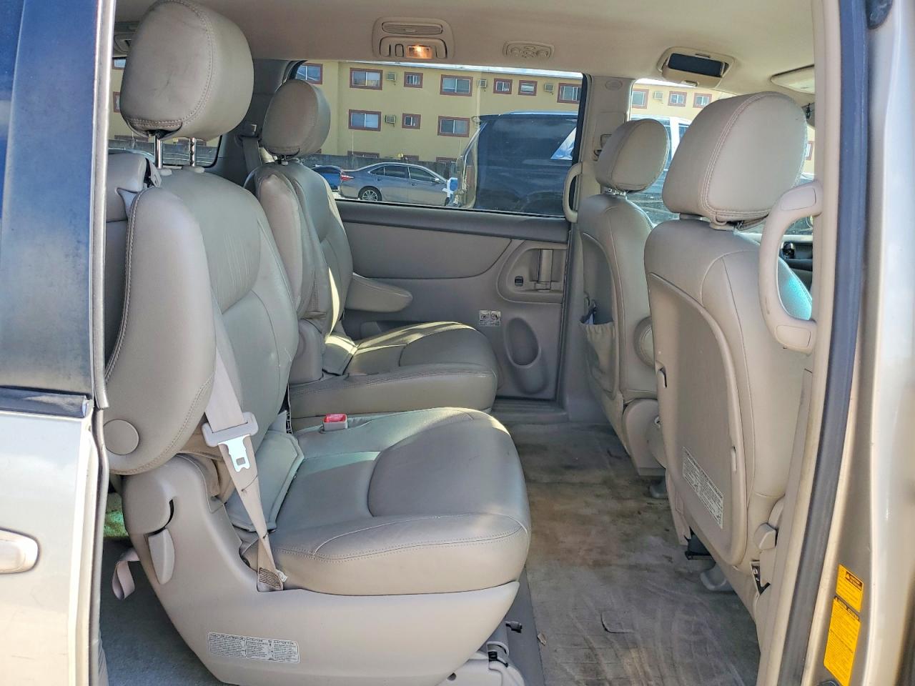 2007 TOYOTA SIENNA LE 7-PASSENGER photo 21