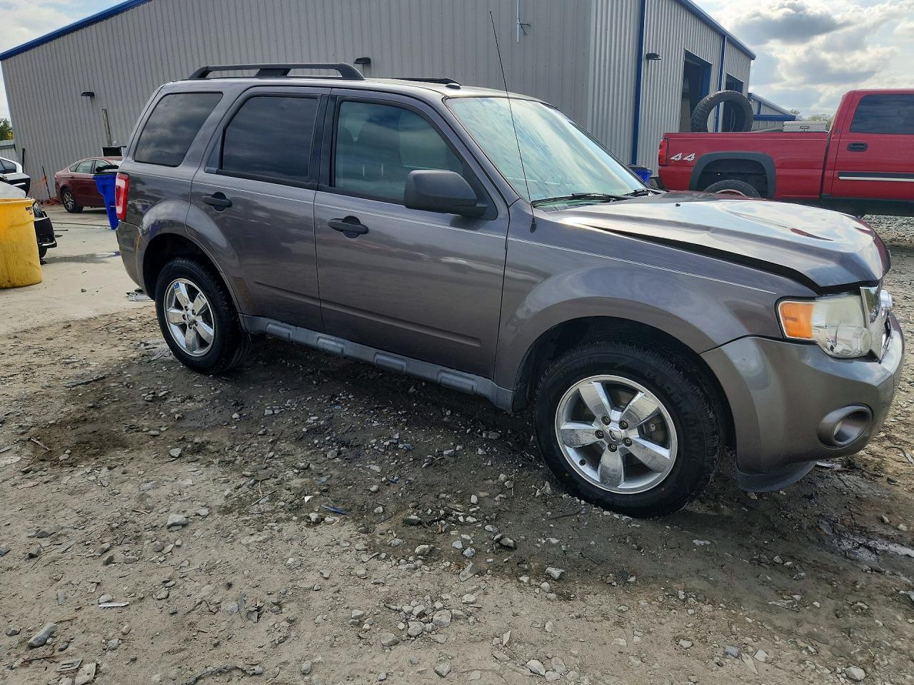 2012 FORD ESCAPE XLT photo 4