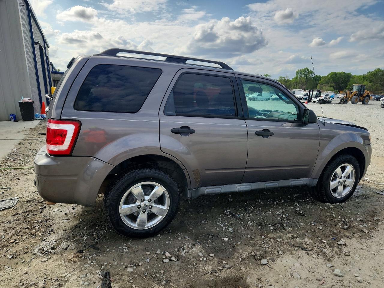 2012 FORD ESCAPE XLT photo 3