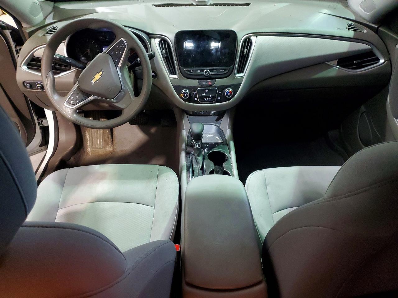 2022 CHEVROLET MALIBU LS photo 15