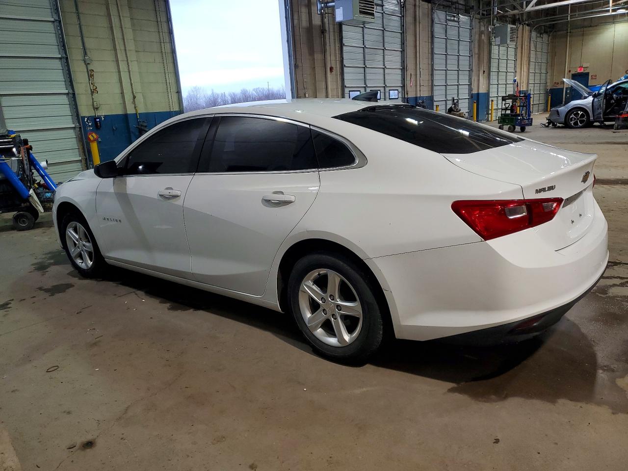 2022 CHEVROLET MALIBU LS photo 3