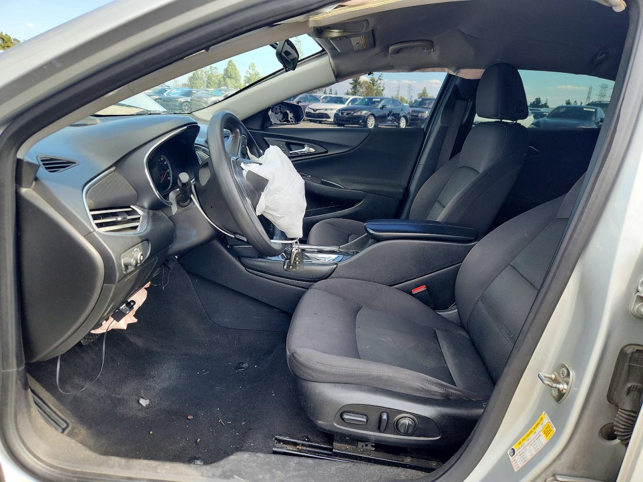 2017 CHEVROLET MALIBU LT photo 13