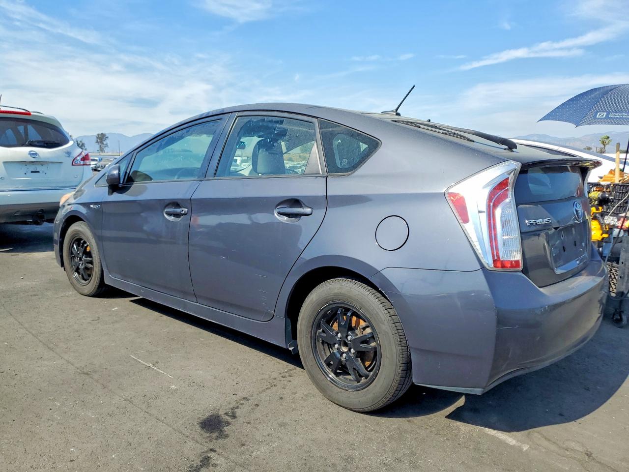 2013 TOYOTA PRIUS THREE photo 3