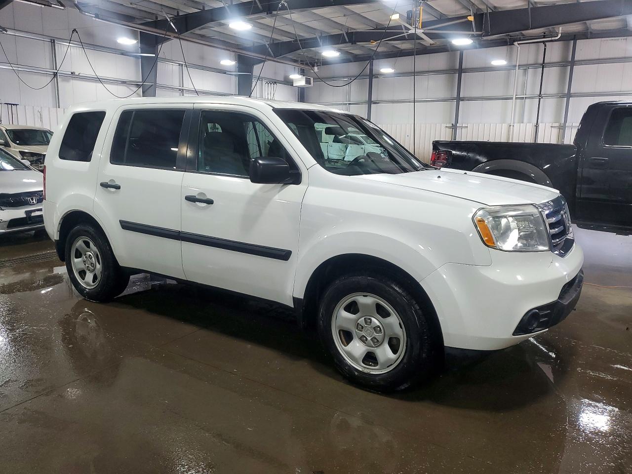 2012 HONDA PILOT LX photo 7