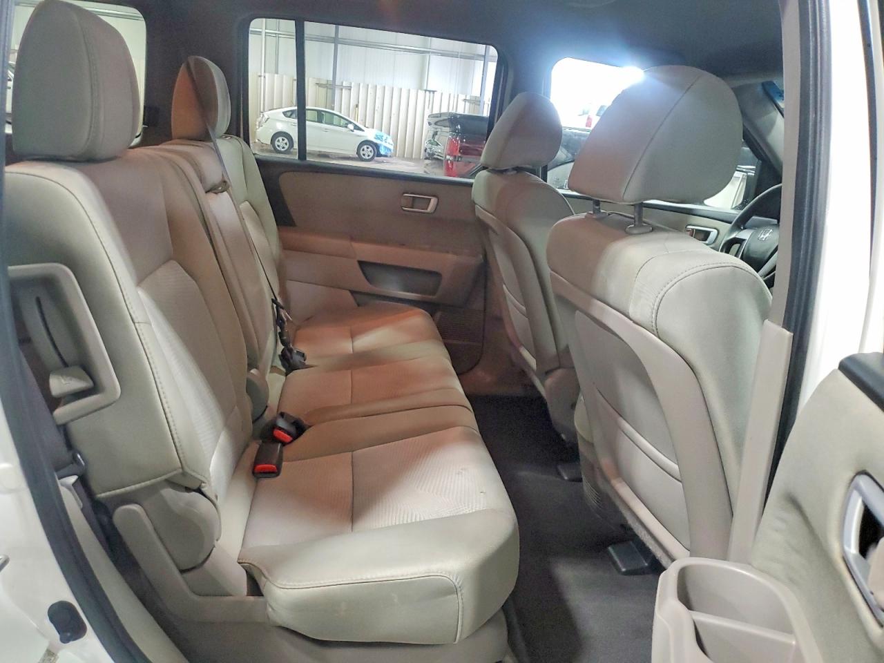 2012 HONDA PILOT LX photo 21