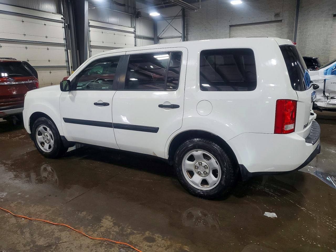 2012 HONDA PILOT LX photo 3