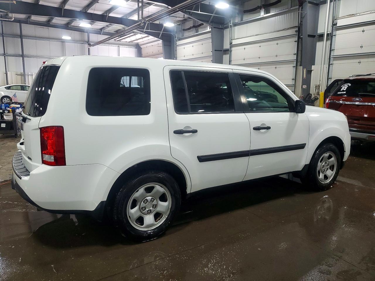 2012 HONDA PILOT LX photo 5