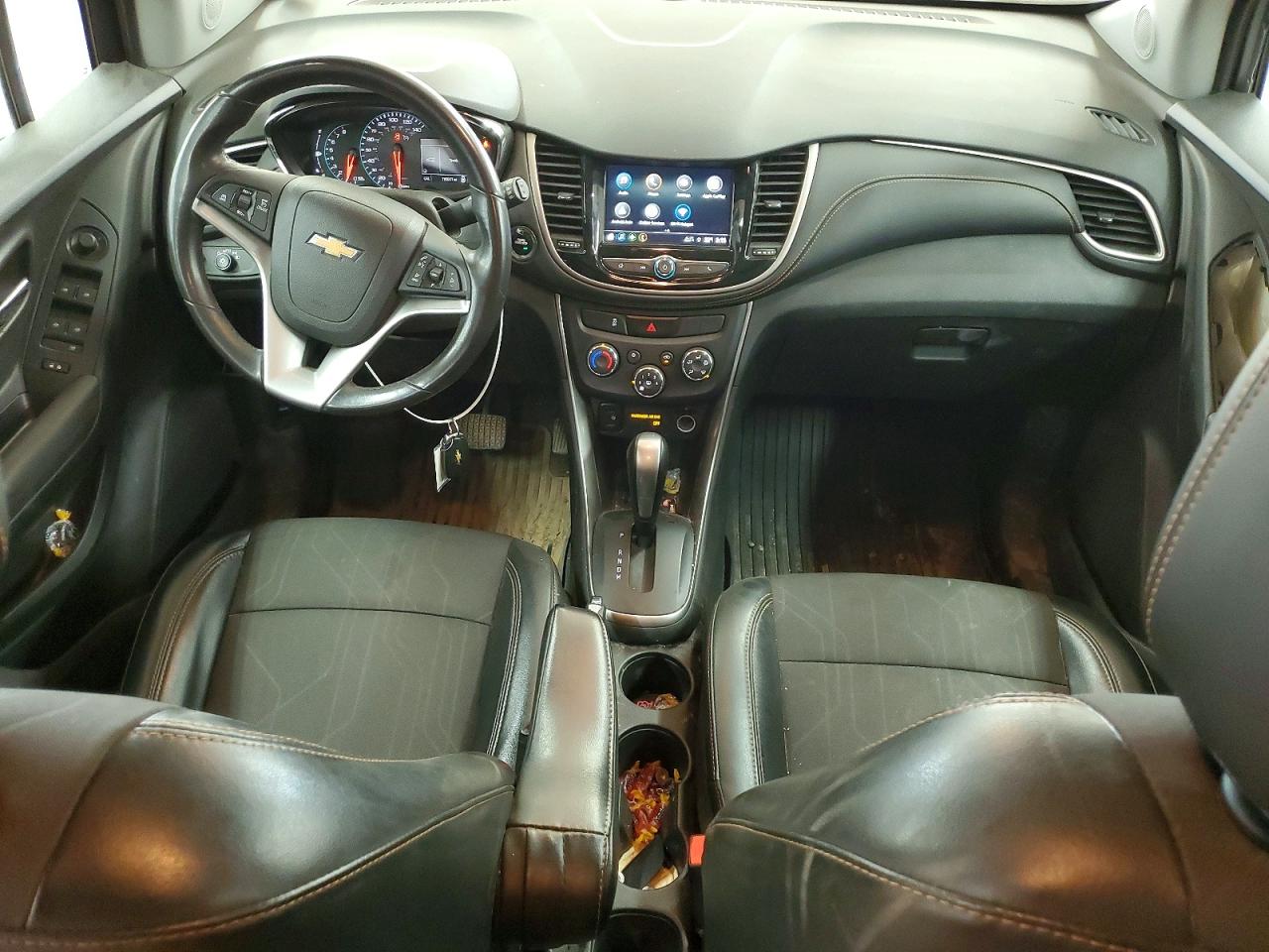 2018 CHEVROLET TRAX 1LT photo 8