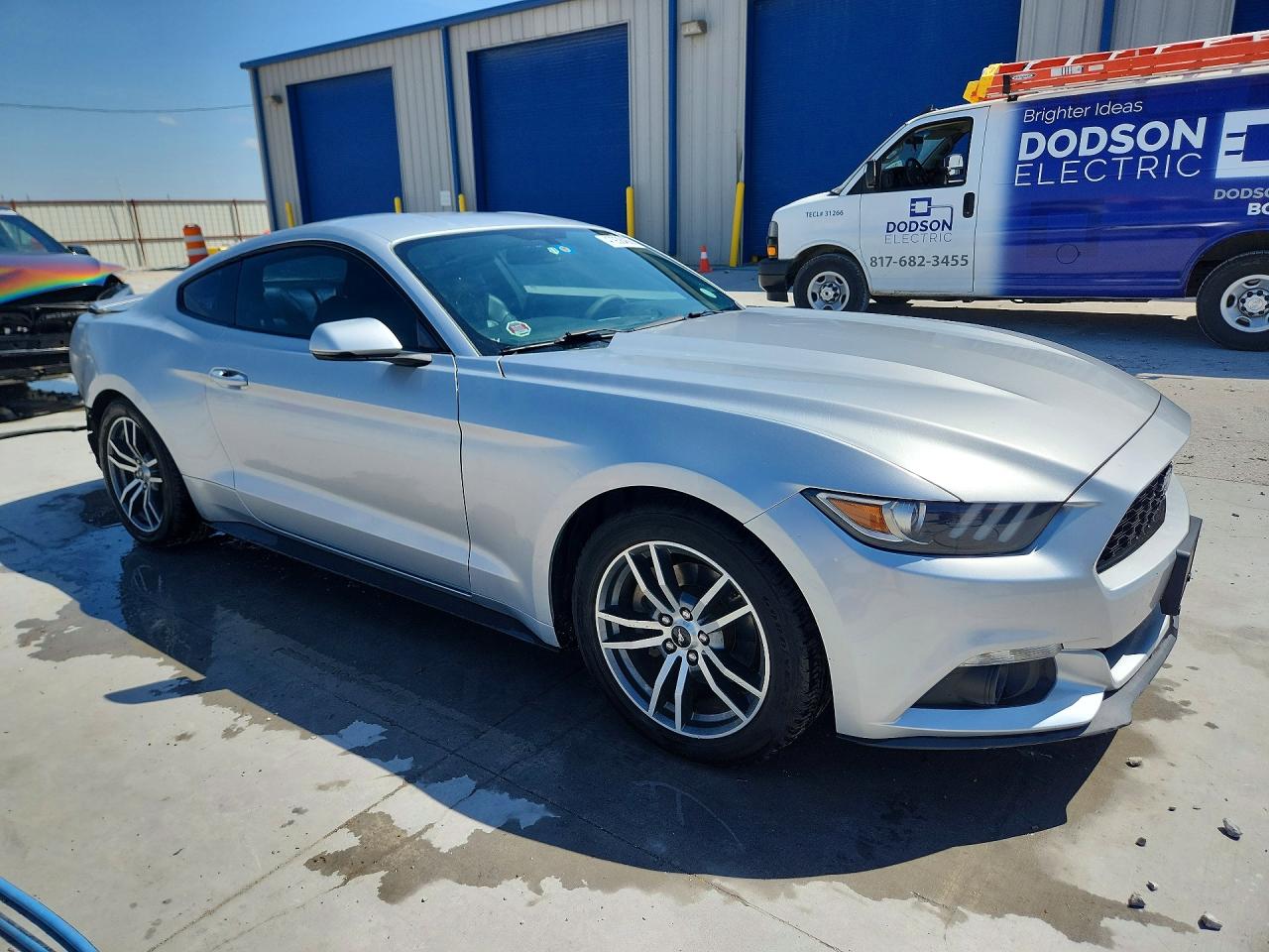2015 FORD MUSTANG photo 10