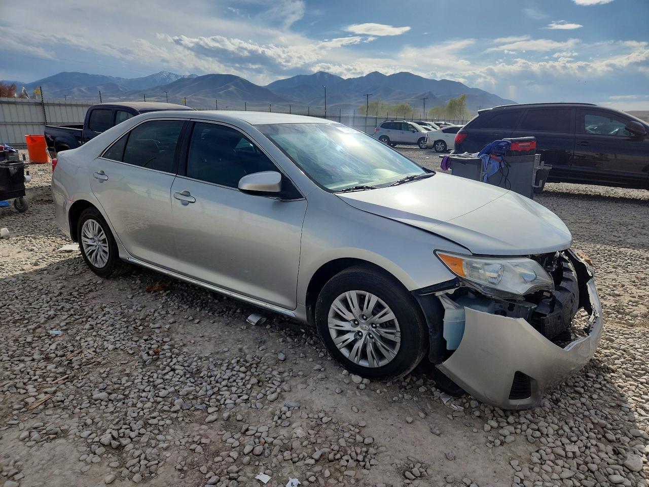 2012 TOYOTA CAMRY LE photo 10