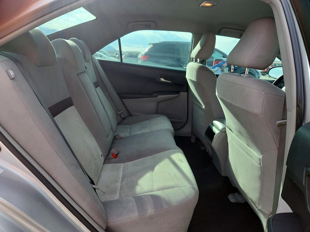 2012 TOYOTA CAMRY LE photo 28