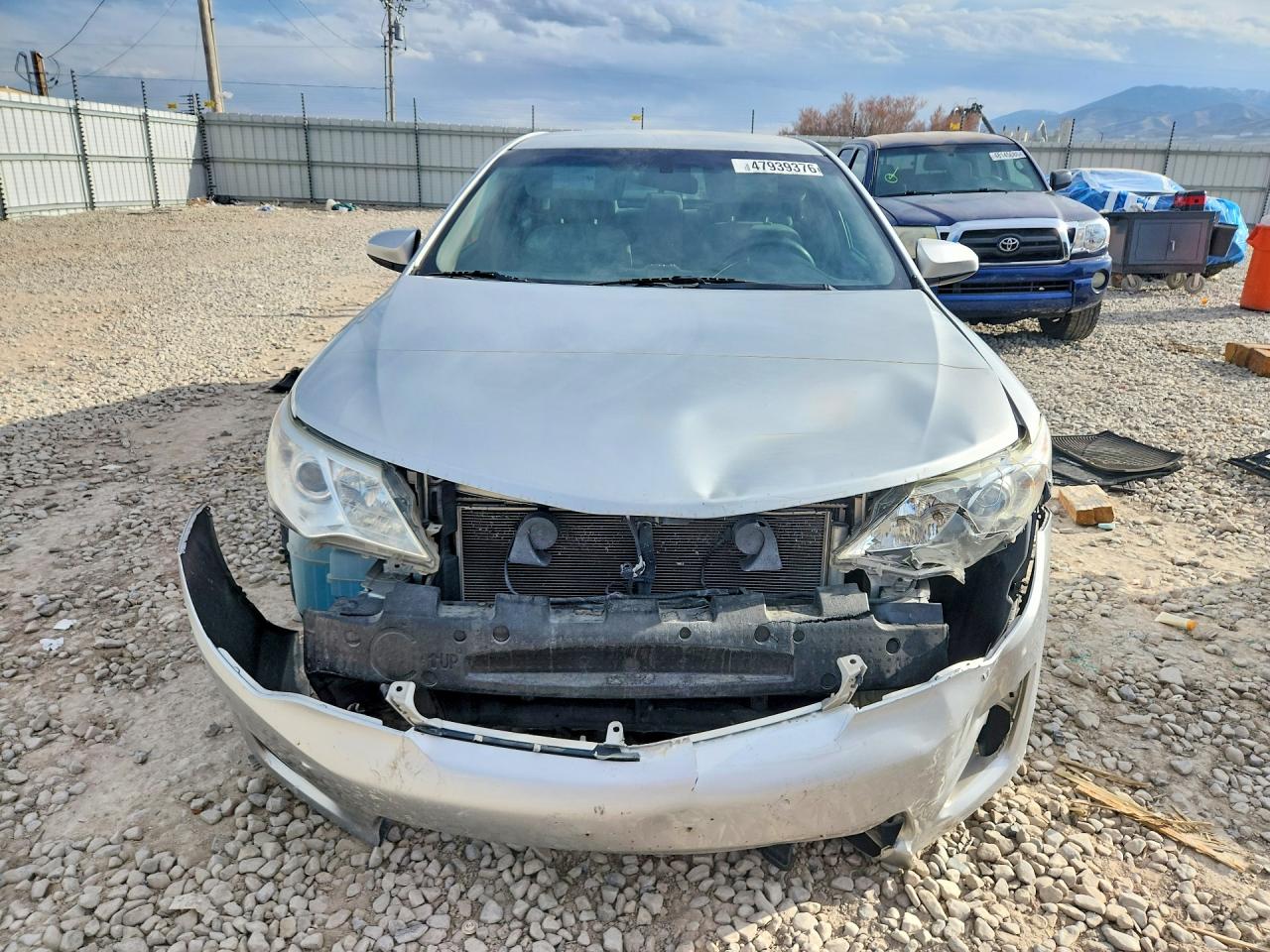 2012 TOYOTA CAMRY LE photo 13
