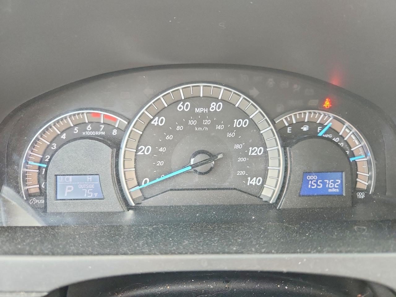 2014 TOYOTA CAMRY SE photo 17