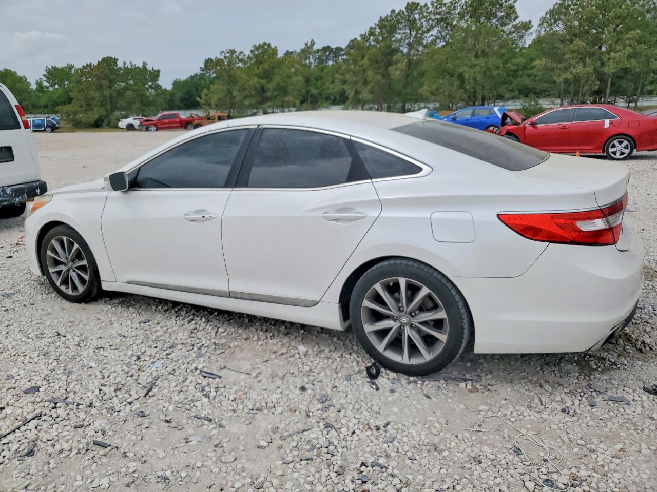 2015 HYUNDAI AZERA BASE photo 4