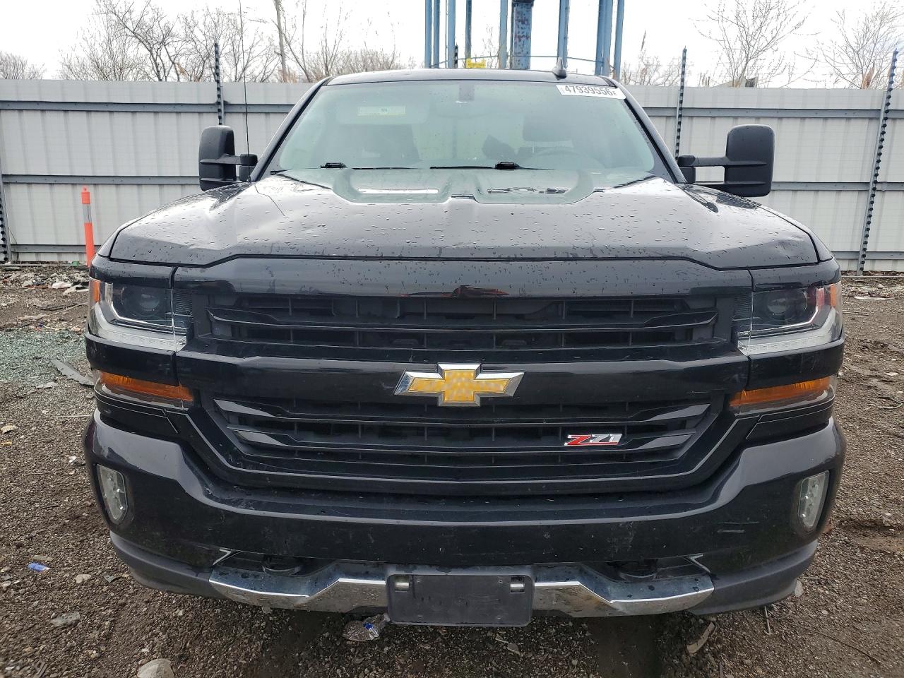 2017 CHEVROLET SILVERADO K1500 LT photo 5