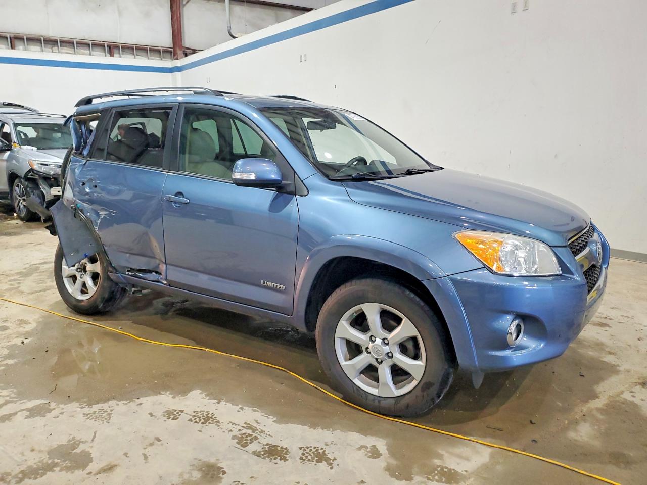 2012 TOYOTA RAV4 LIMITED photo 4
