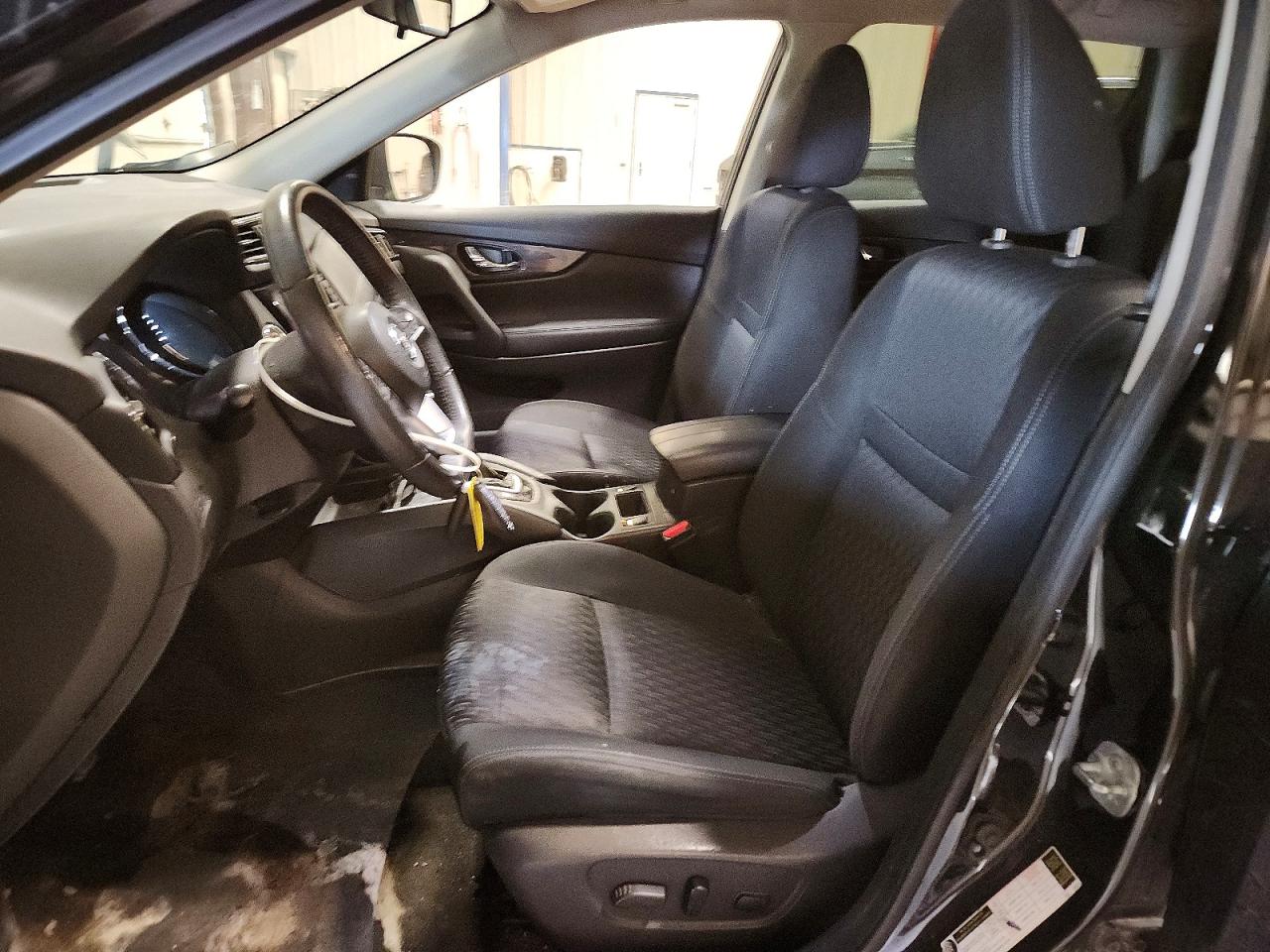 2020 NISSAN ROGUE SV photo 19