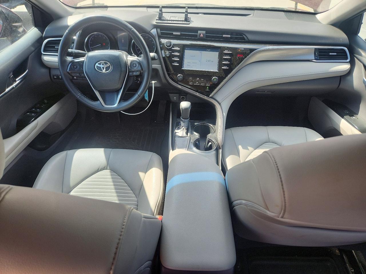 2018 TOYOTA CAMRY SE photo 15
