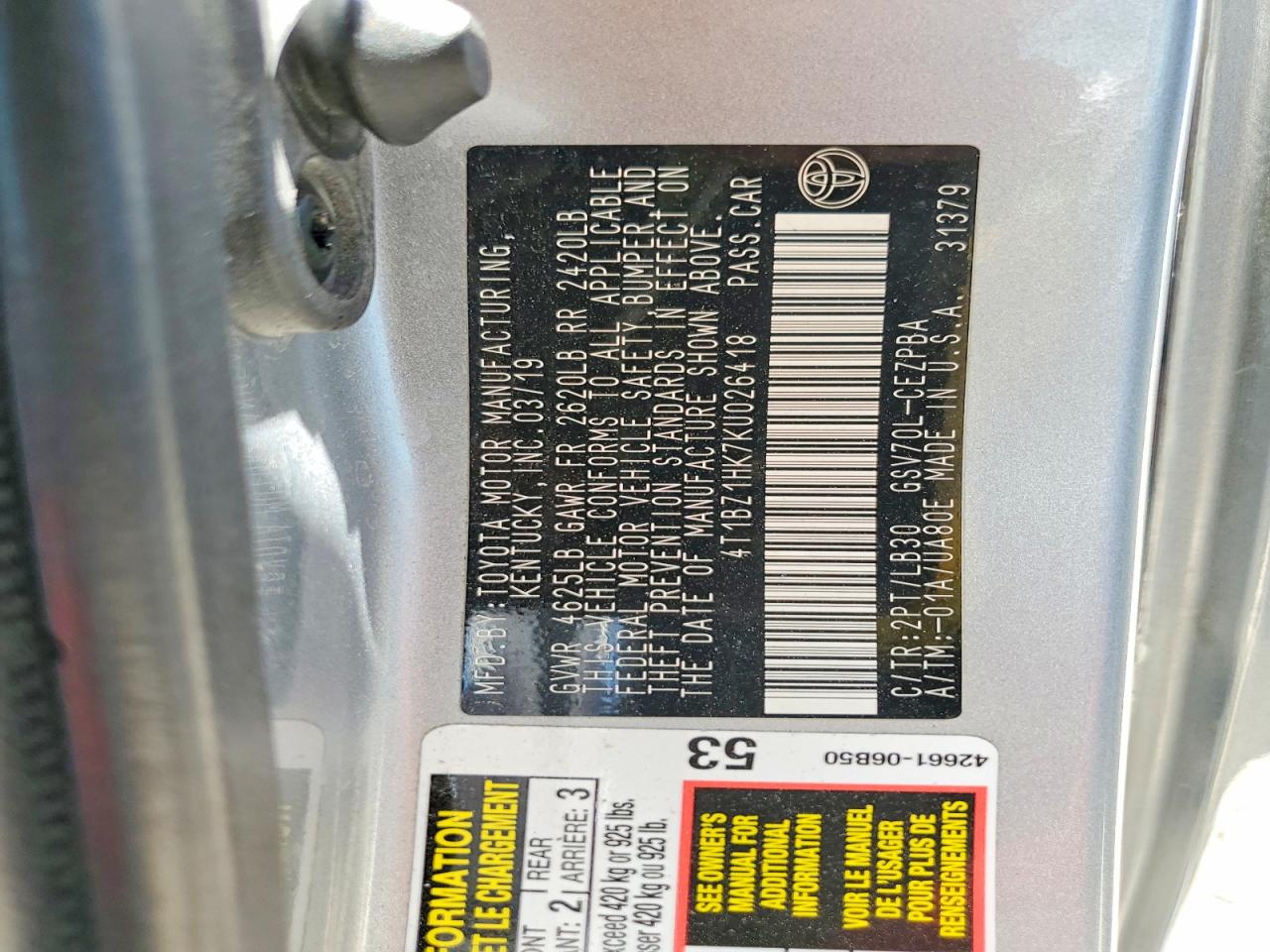 2019 TOYOTA CAMRY photo 37
