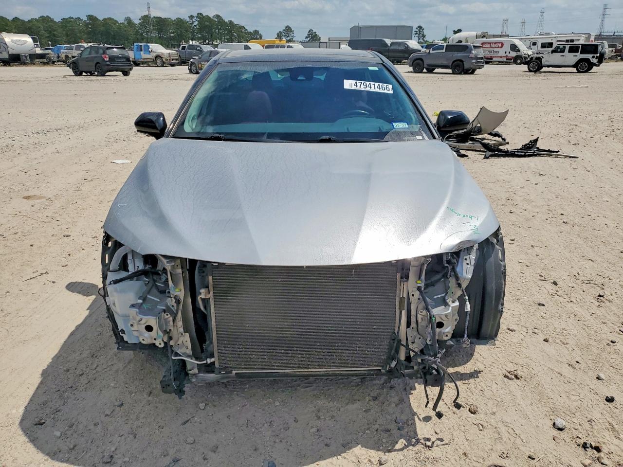 2019 TOYOTA CAMRY photo 13
