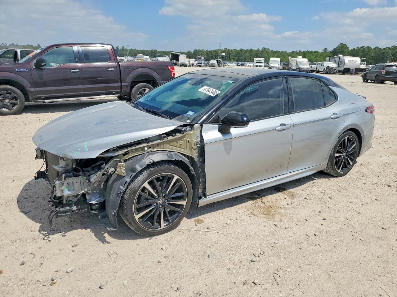 2019 TOYOTA CAMRY
