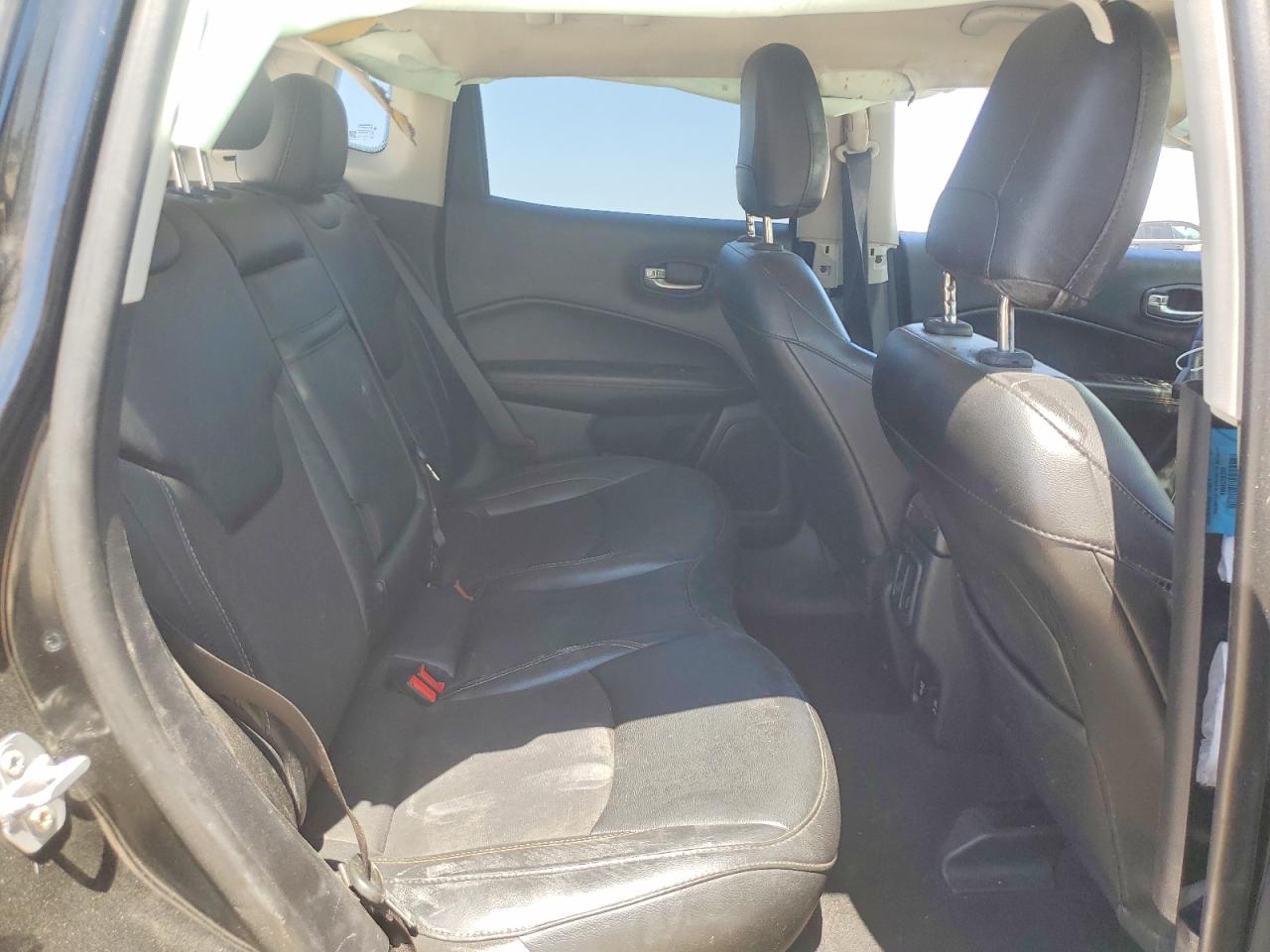 2019 JEEP COMPASS LATITUDE photo 28