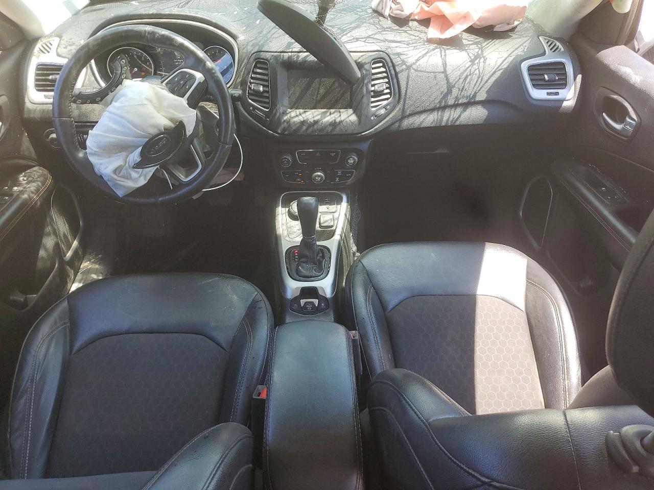 2019 JEEP COMPASS LATITUDE photo 22