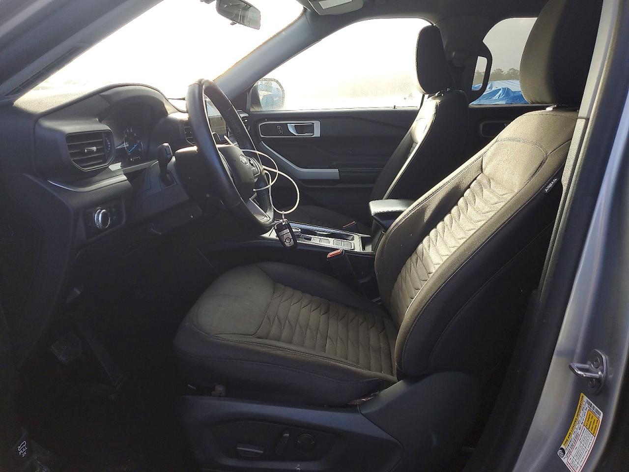 2021 FORD EXPLORER XLT photo 13