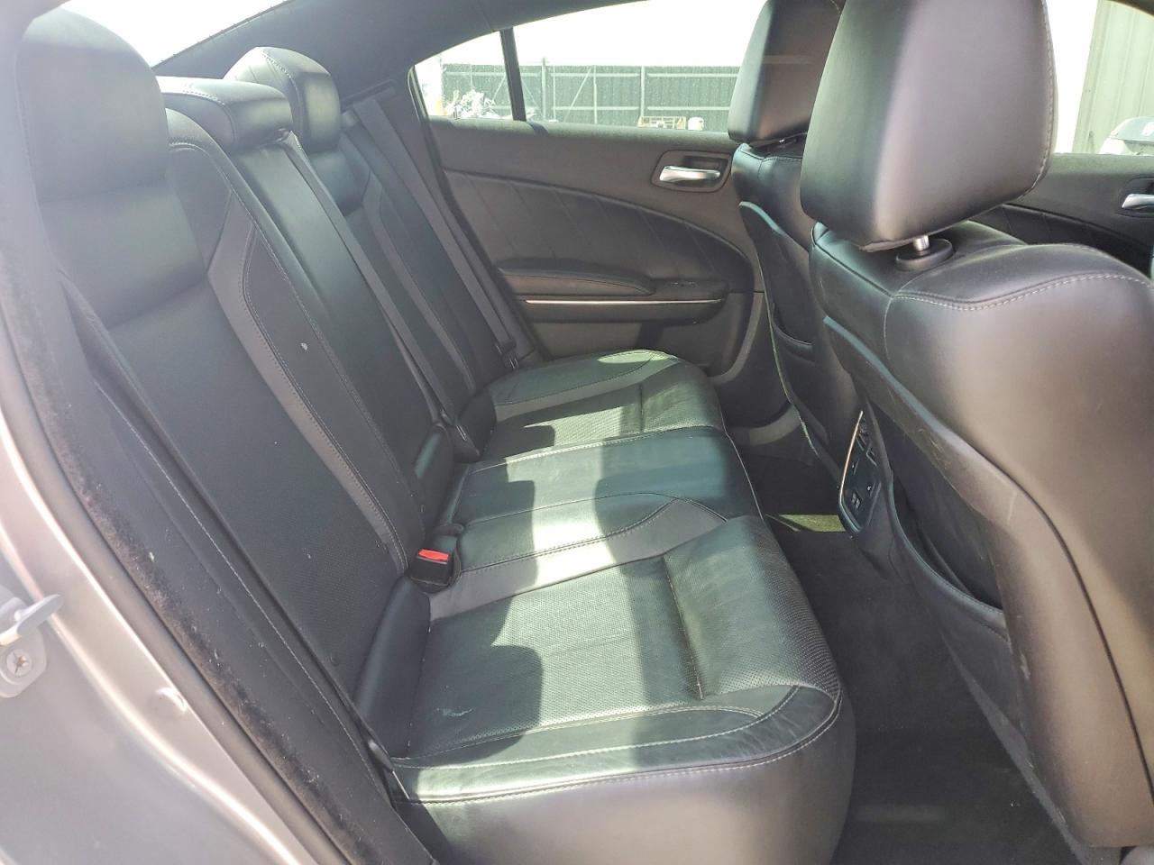 2015 DODGE CHARGER SXT photo 28