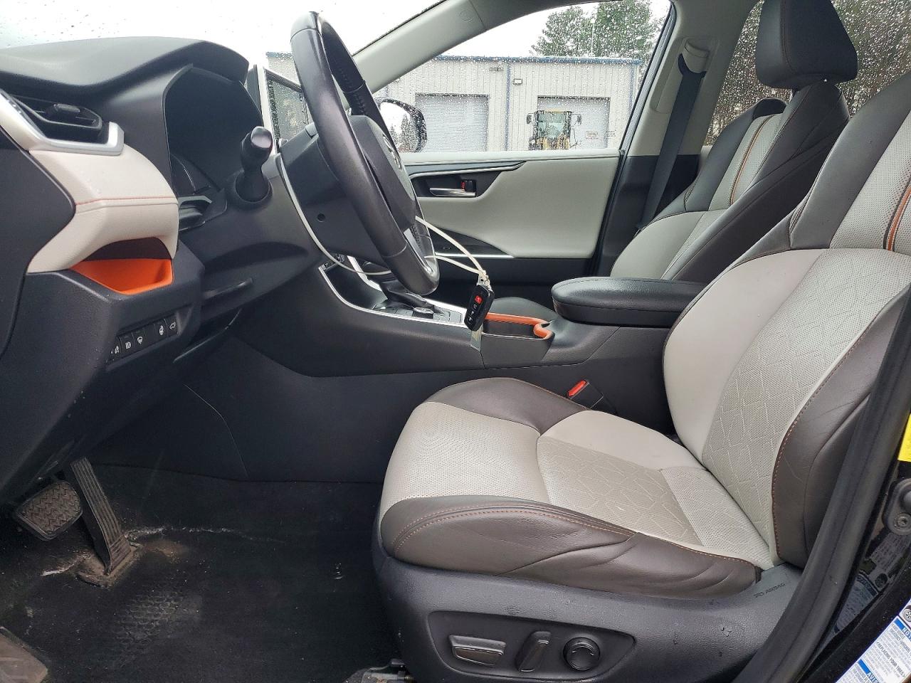 2019 TOYOTA RAV4 ADVENTURE photo 19