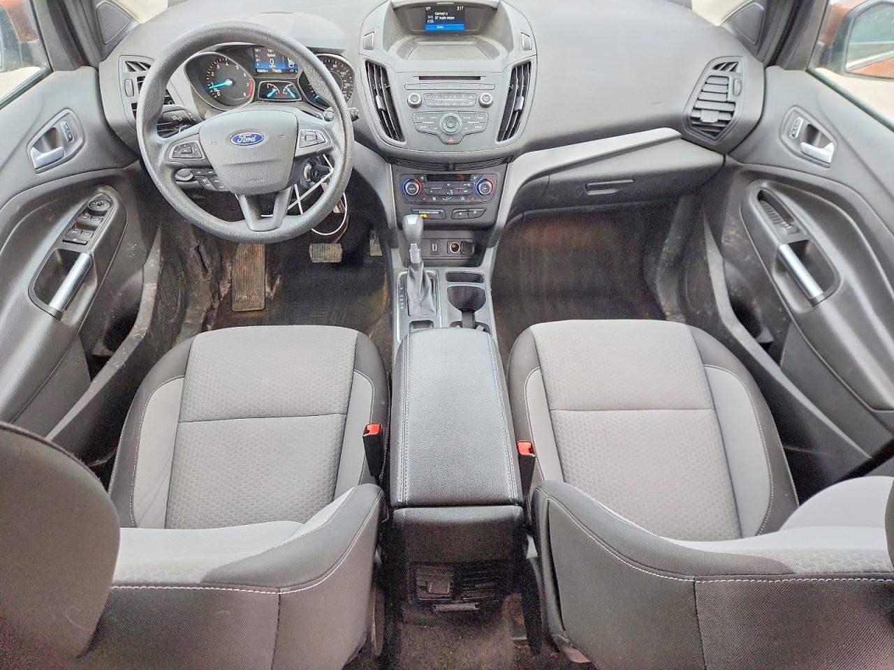 2017 FORD ESCAPE SE photo 8