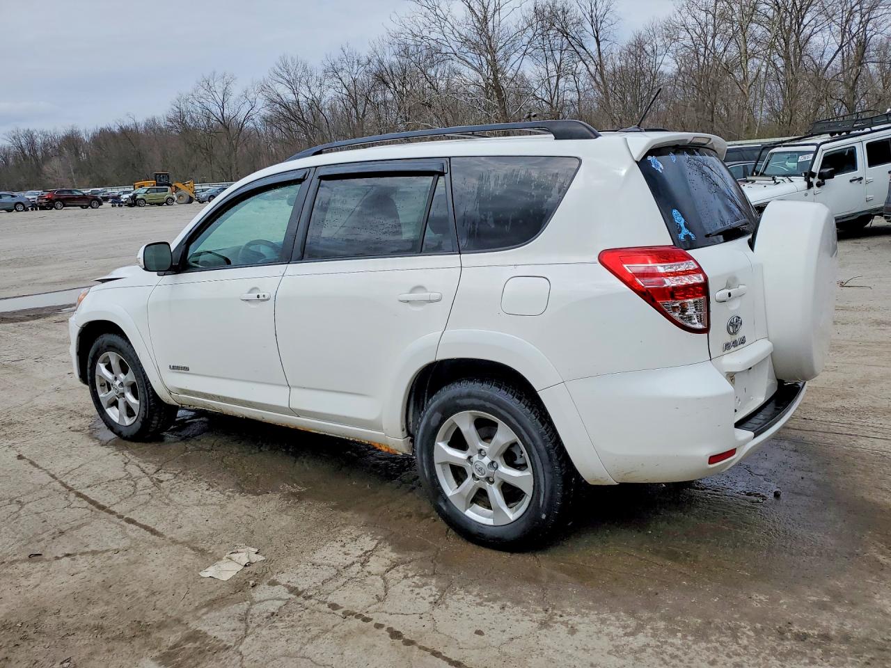 2011 TOYOTA RAV4 LIMITED photo 2
