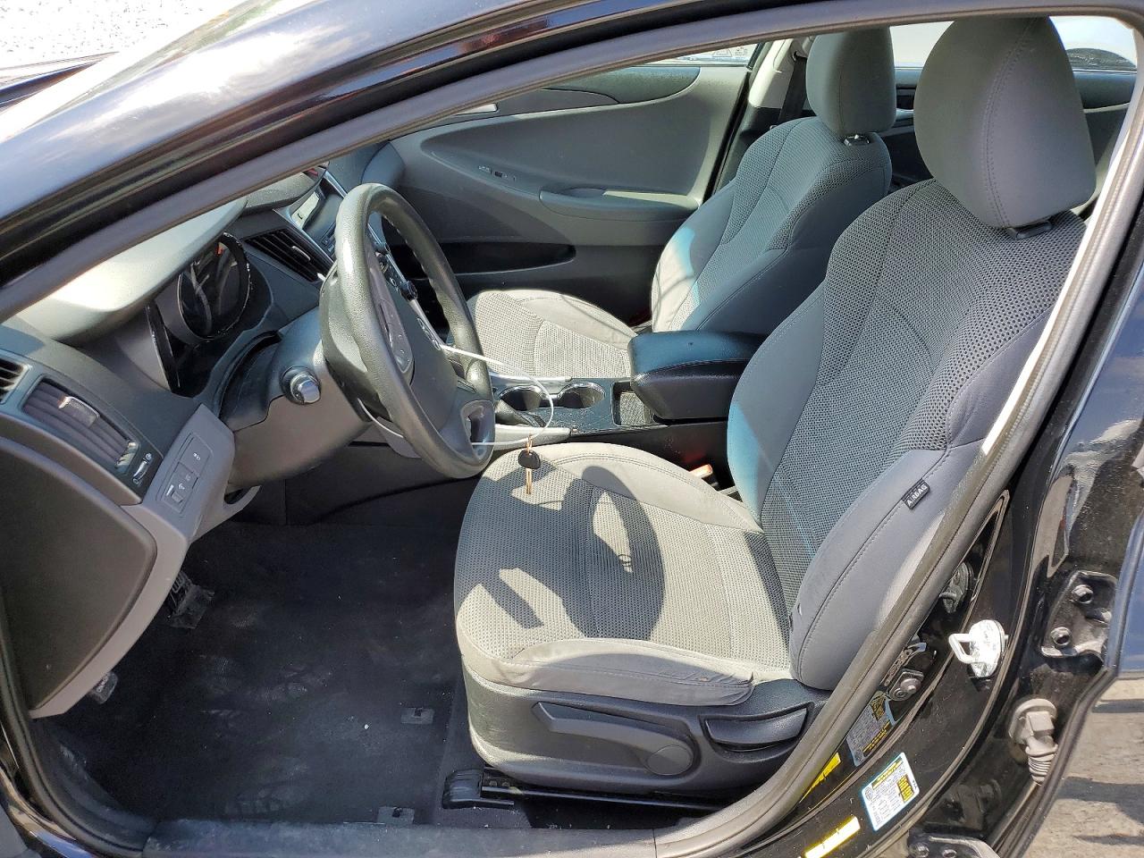 2013 HYUNDAI SONATA GLS photo 7