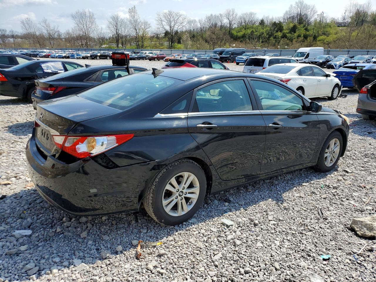 2013 HYUNDAI SONATA GLS photo 3