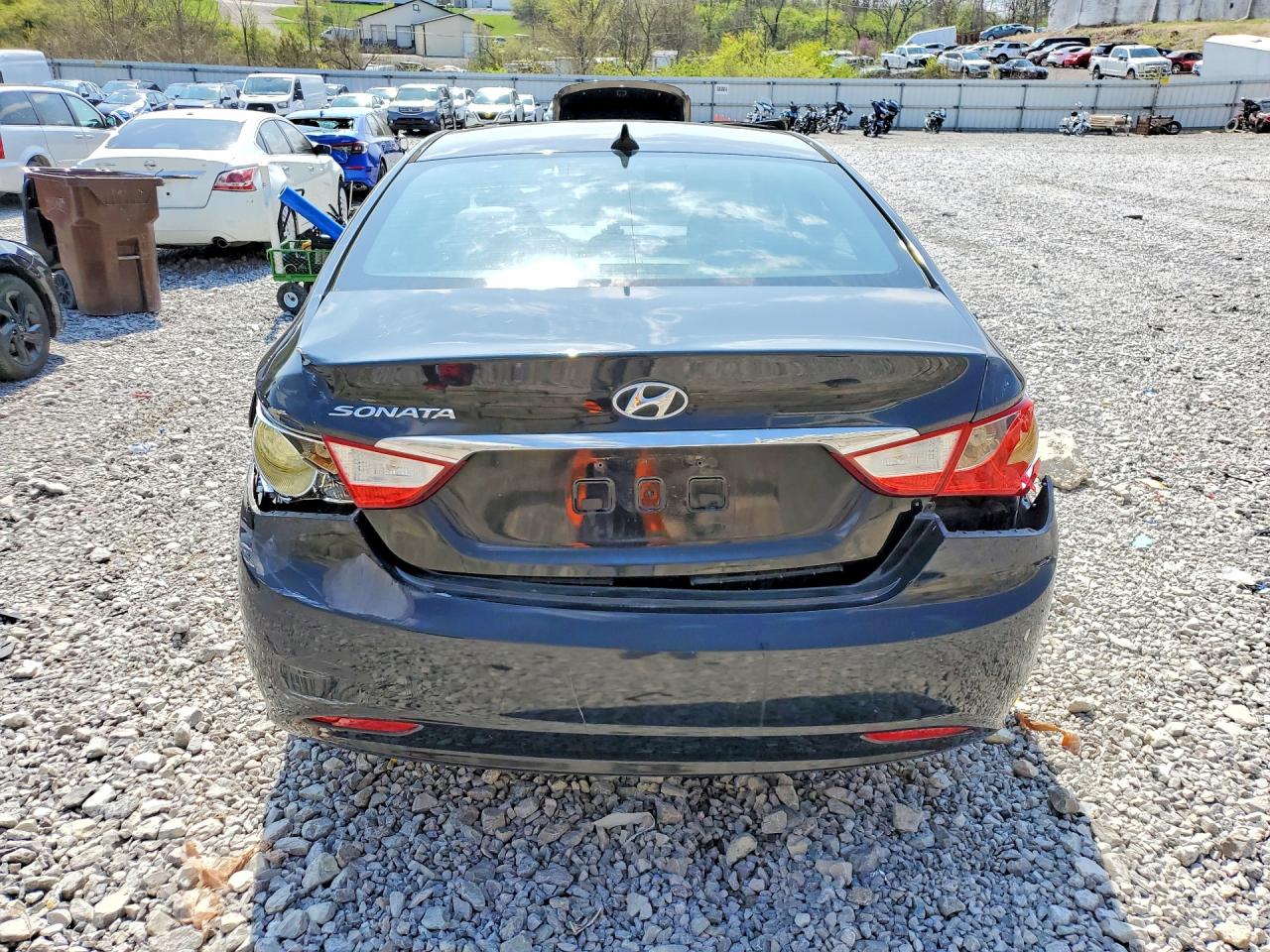 2013 HYUNDAI SONATA GLS photo 6