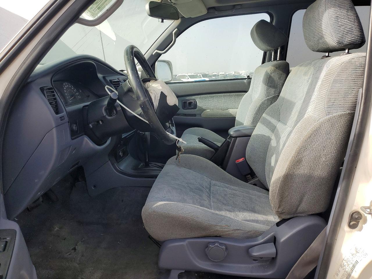 1999 TOYOTA 4RUNNER SR5 photo 13