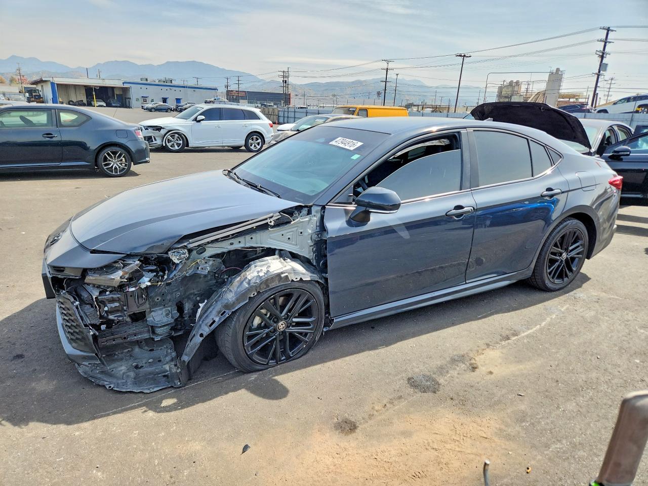 2025 TOYOTA CAMRY