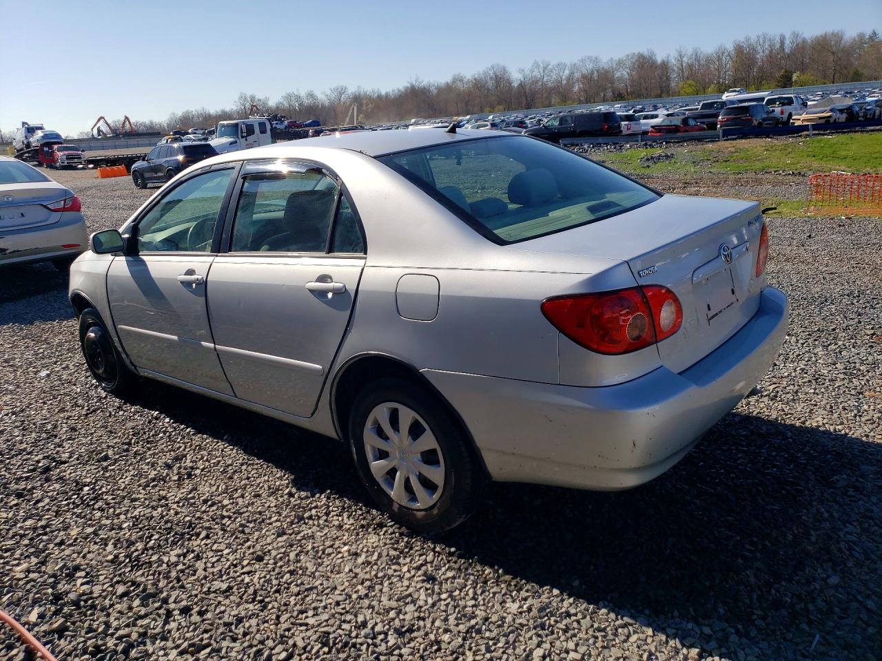2006 TOYOTA COROLLA LE photo 3