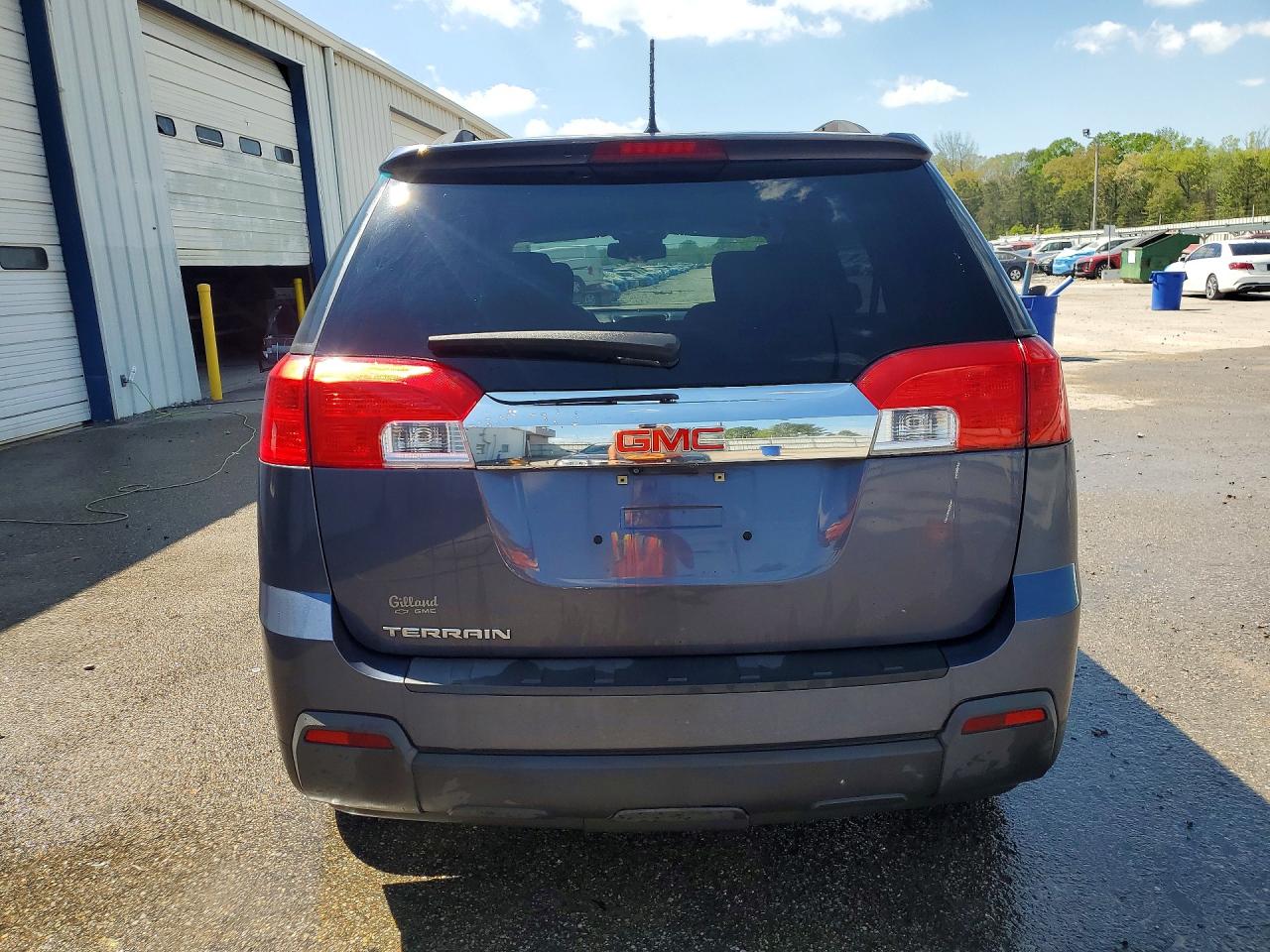 2013 GMC TERRAIN SLE photo 11