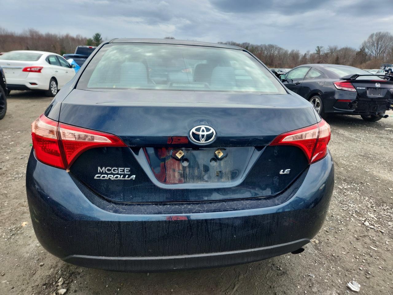 2018 TOYOTA COROLLA LE photo 6