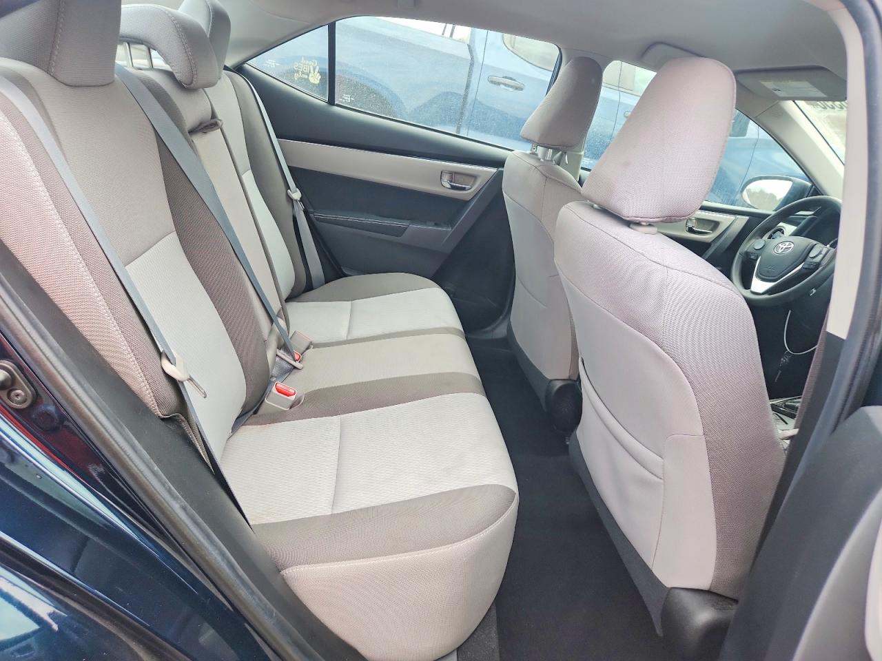 2018 TOYOTA COROLLA LE photo 10