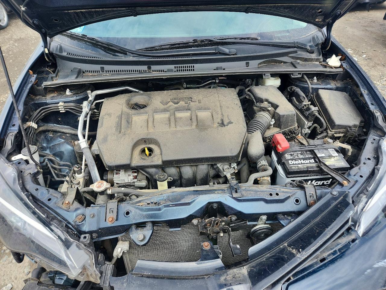 2018 TOYOTA COROLLA LE photo 11