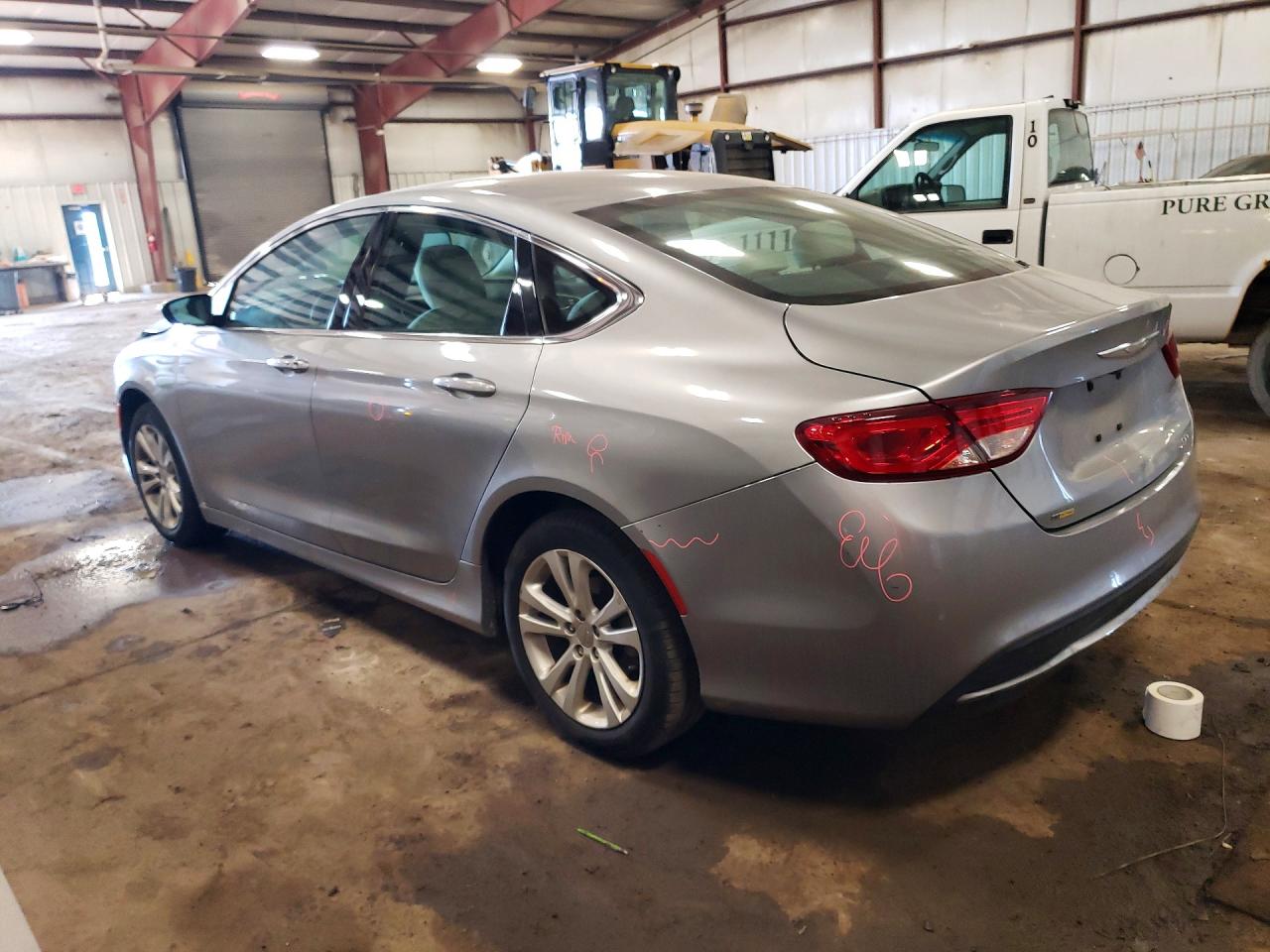 2016 CHRYSLER 200 LIMITED photo 4
