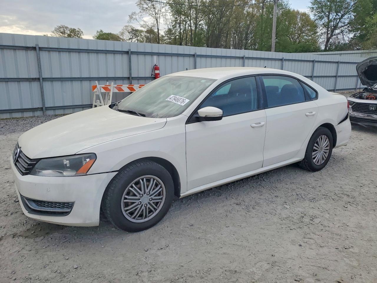 2014 VOLKSWAGEN PASSAT